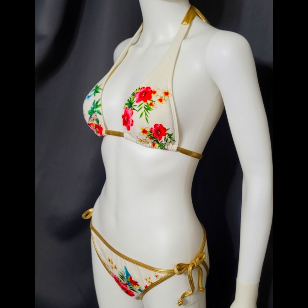 Vintage GUESS Gold Trim White Bikini 👙-Medium
